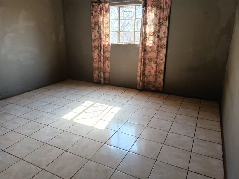 Family House For Sale in Ga-rankuwa - Photo 6