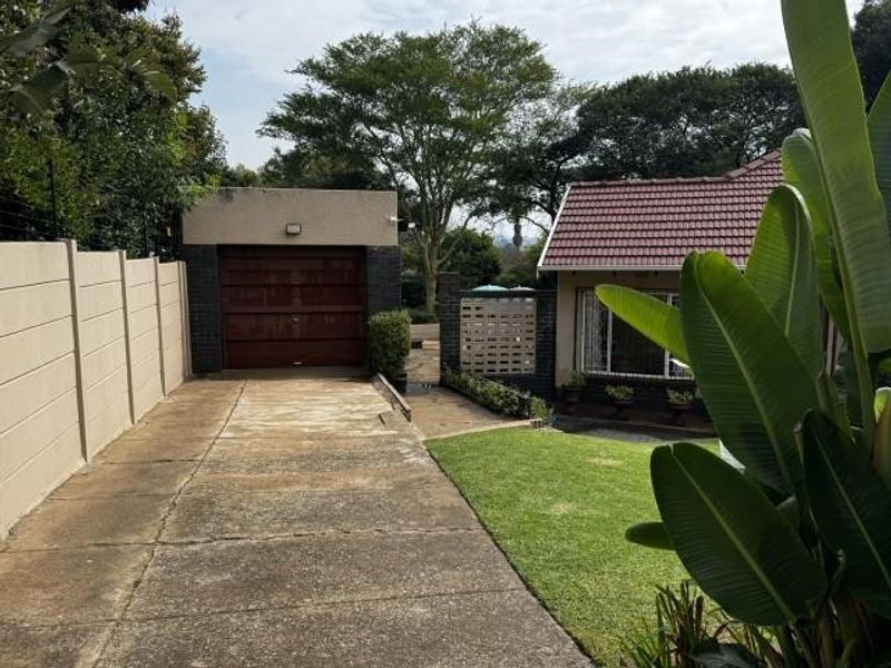 House For Sale in Johannesburg - Photo 7