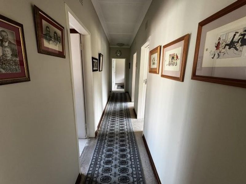 House For Sale in Johannesburg - Photo 10