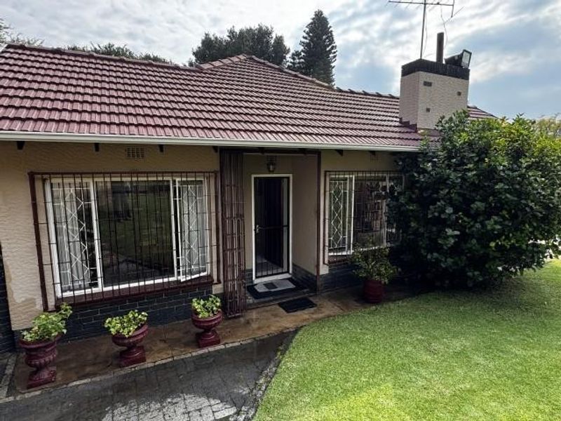 House For Sale in Johannesburg - Photo 5
