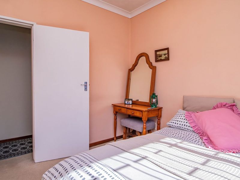 House For Sale in Johannesburg - Photo 7