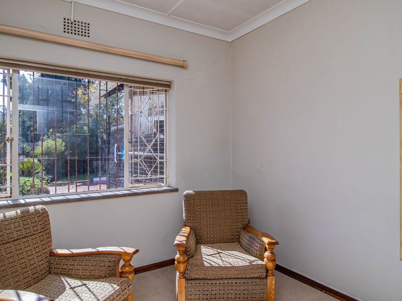 House For Sale in Johannesburg - Photo 4