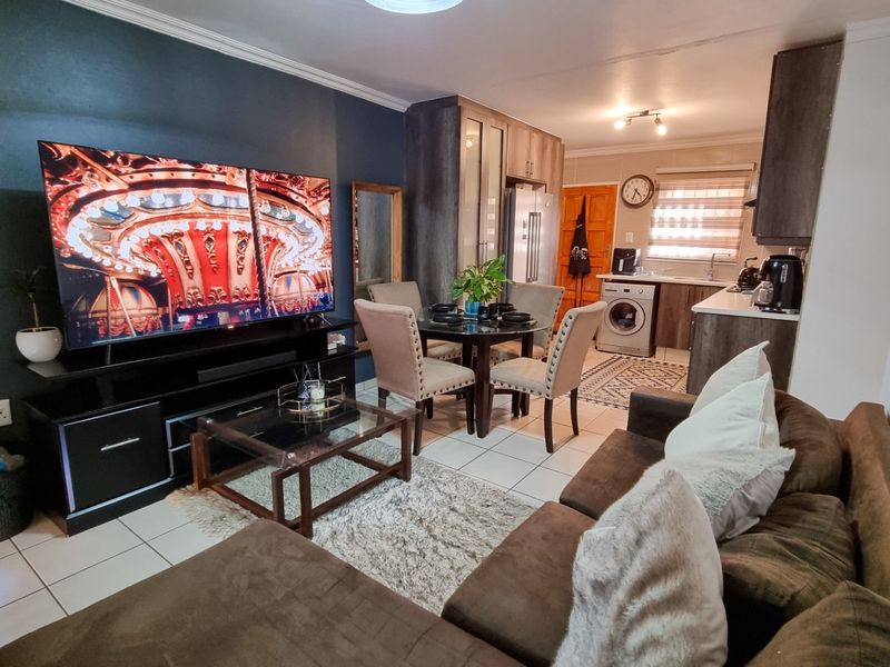 Modern 3-Bedroom Ground Floor Apartment in a Prime Location Witfield - Photo 10