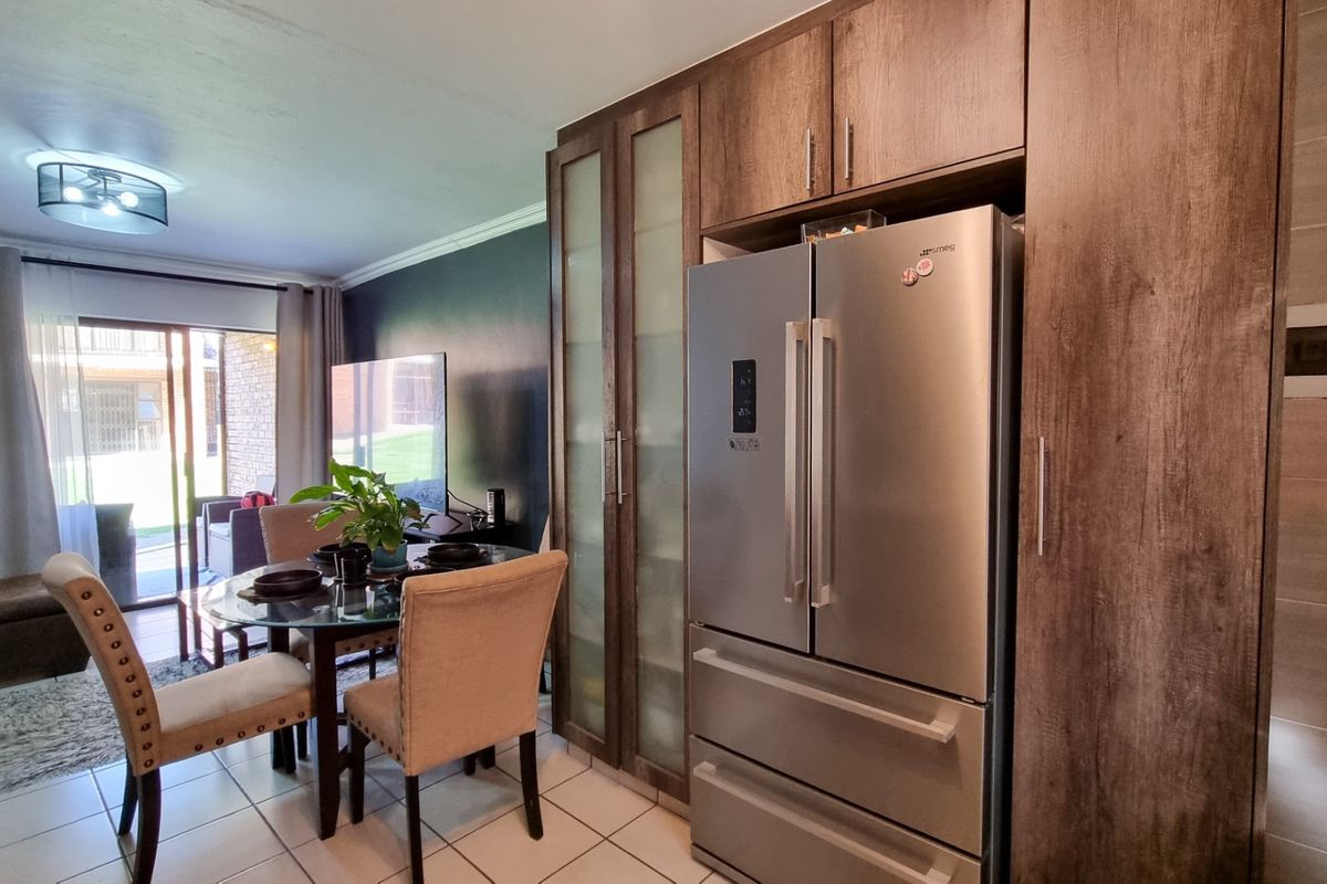 Modern 3-Bedroom Ground Floor Apartment in a Prime Location Witfield - Photo 5