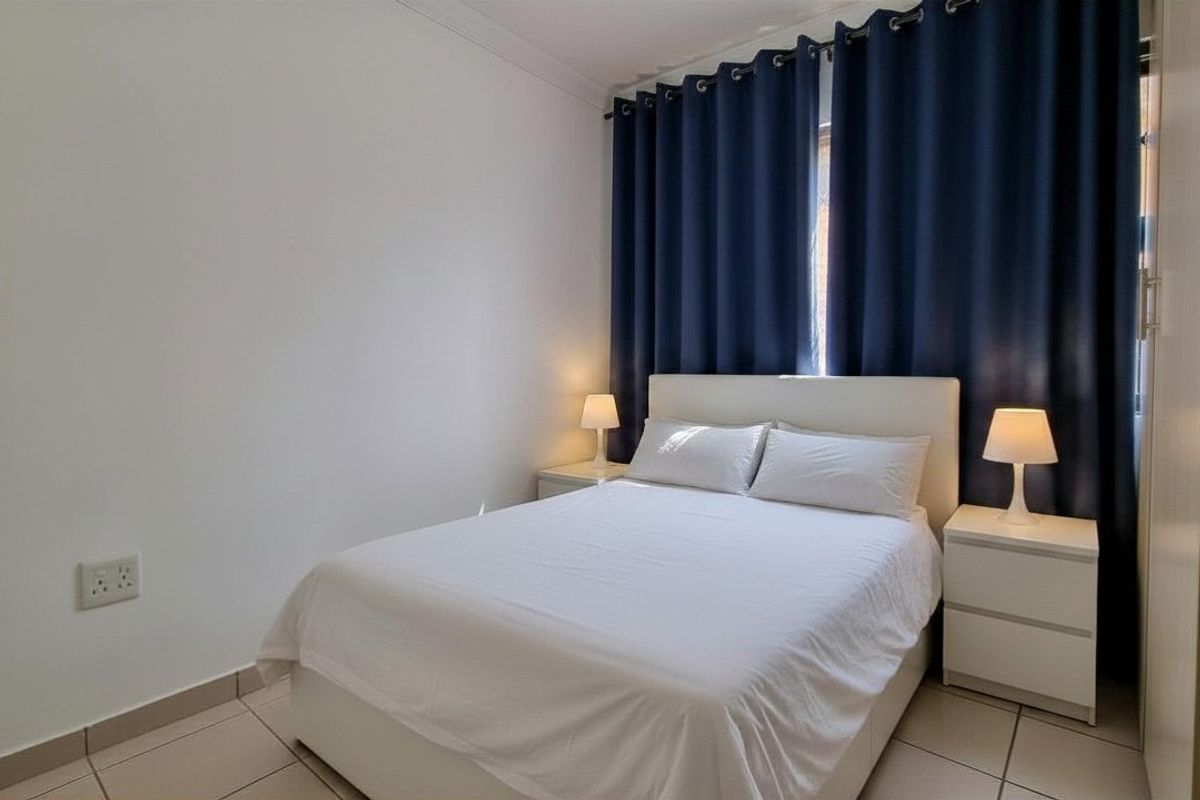 Modern 3-Bedroom Ground Floor Apartment in a Prime Location Witfield - Photo 3