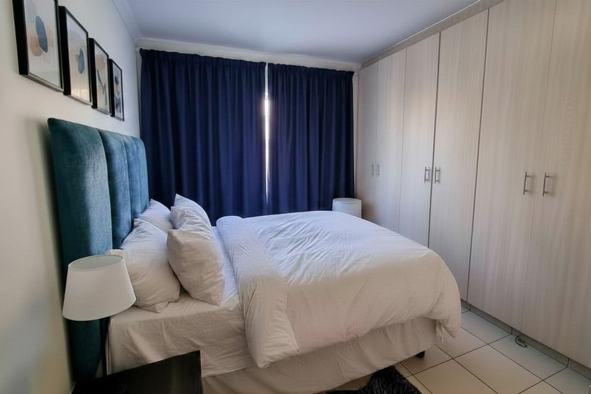 Modern 3-Bedroom Ground Floor Apartment in a Prime Location Witfield - Photo 2
