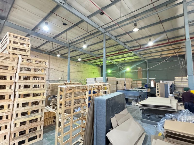 Prime Located 1 550m2 Industrial Property To Let in Epping Industrial, Cape Town. - Photo 9