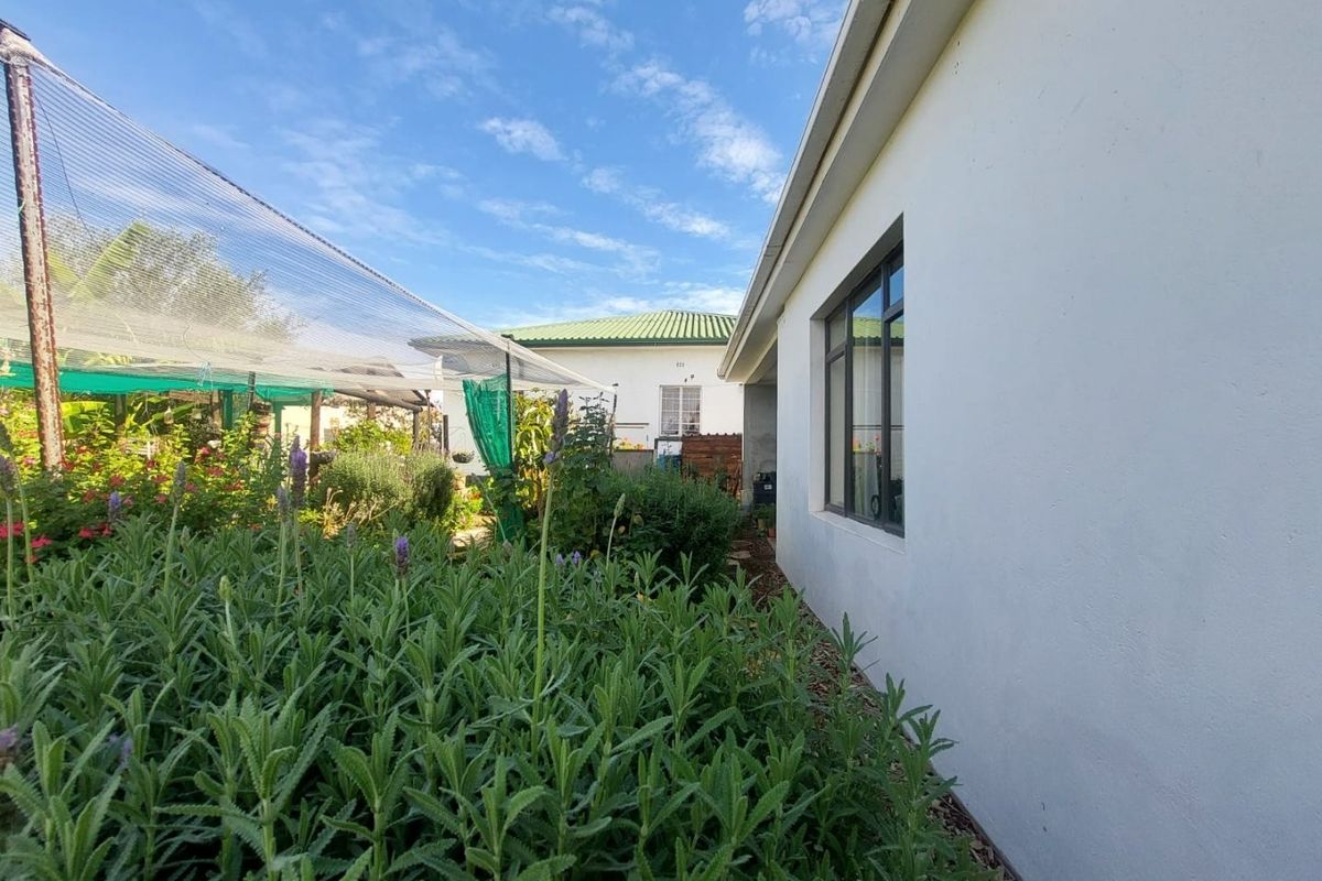 House For Sale in Ladismith - Photo 4