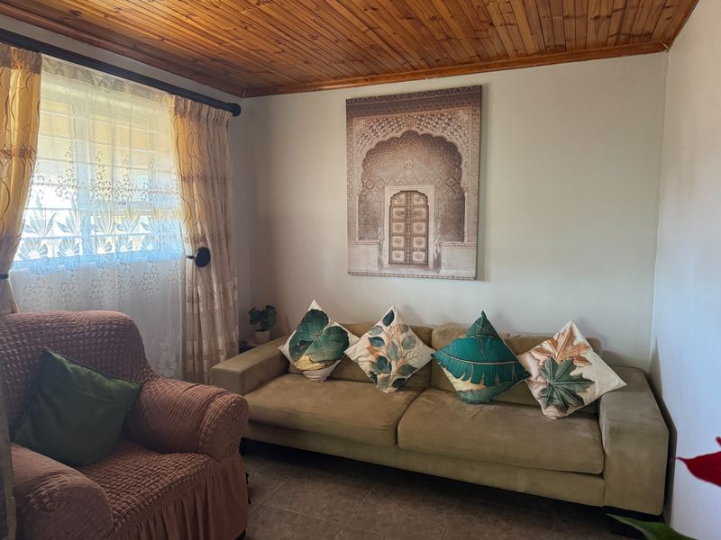 Hidden Gem Home Offering Great Value! - Photo 2