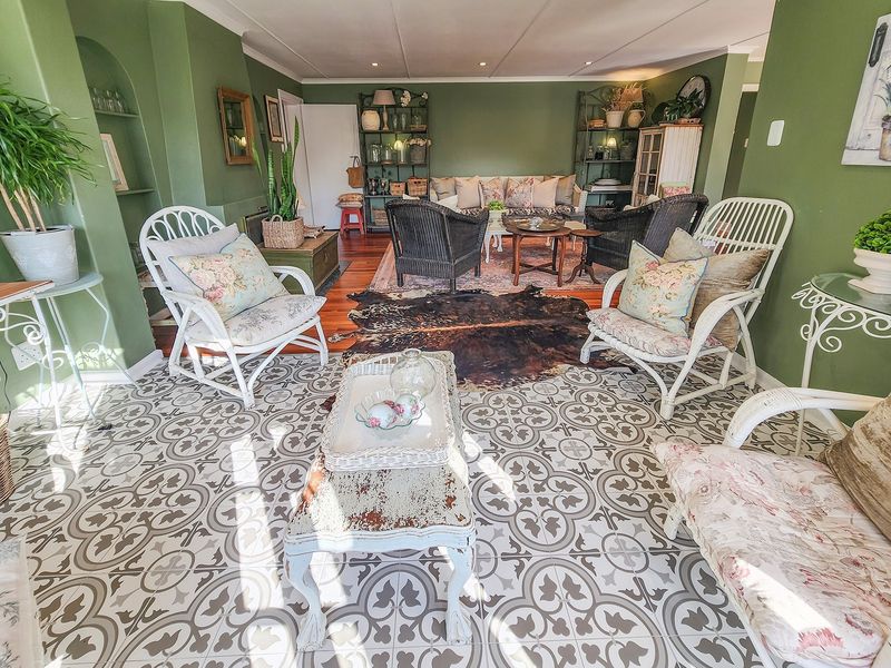 Rent a Beautifully Furnished and Decorated House on Leisure Isle. - Photo 10
