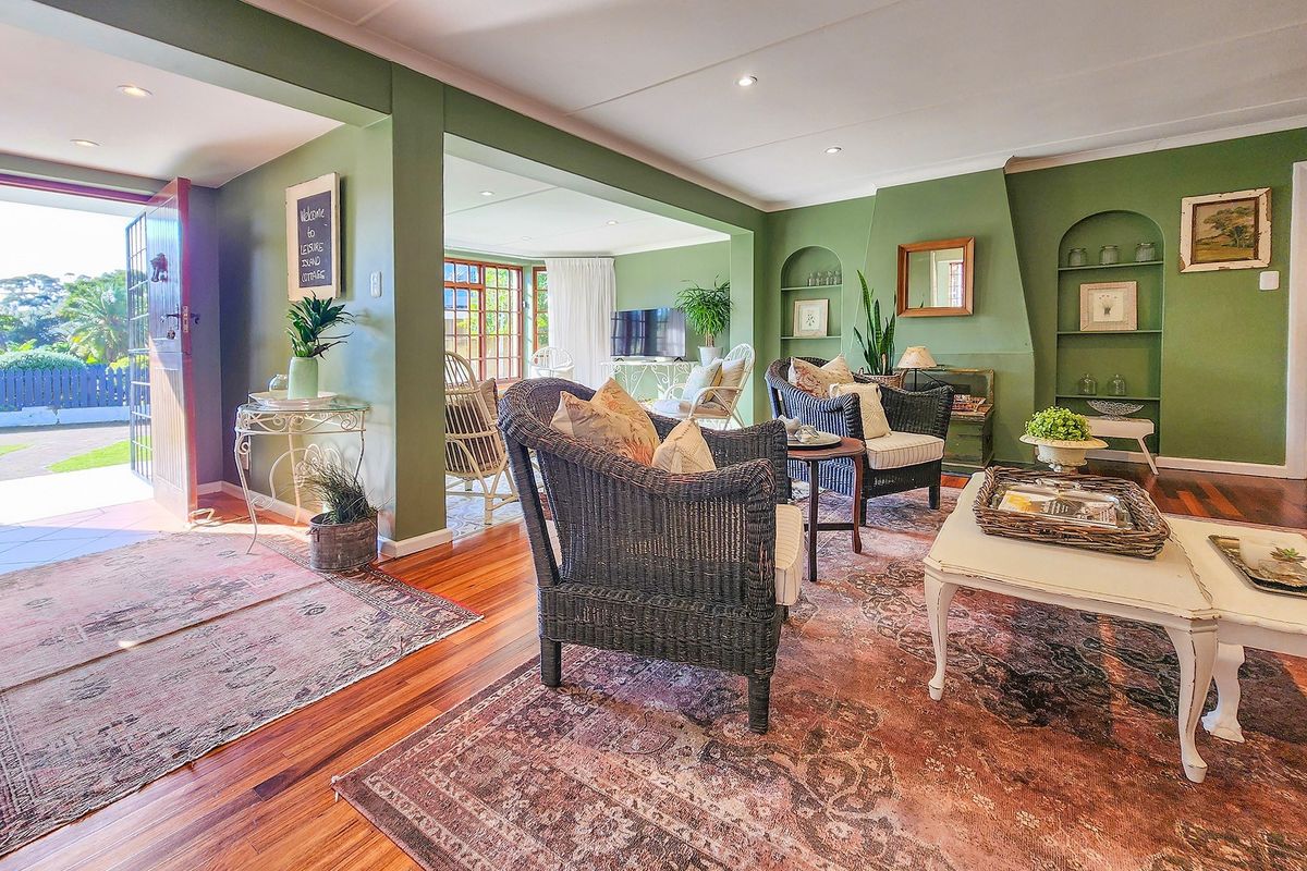 Rent a Beautifully Furnished and Decorated House on Leisure Isle. - Photo 3