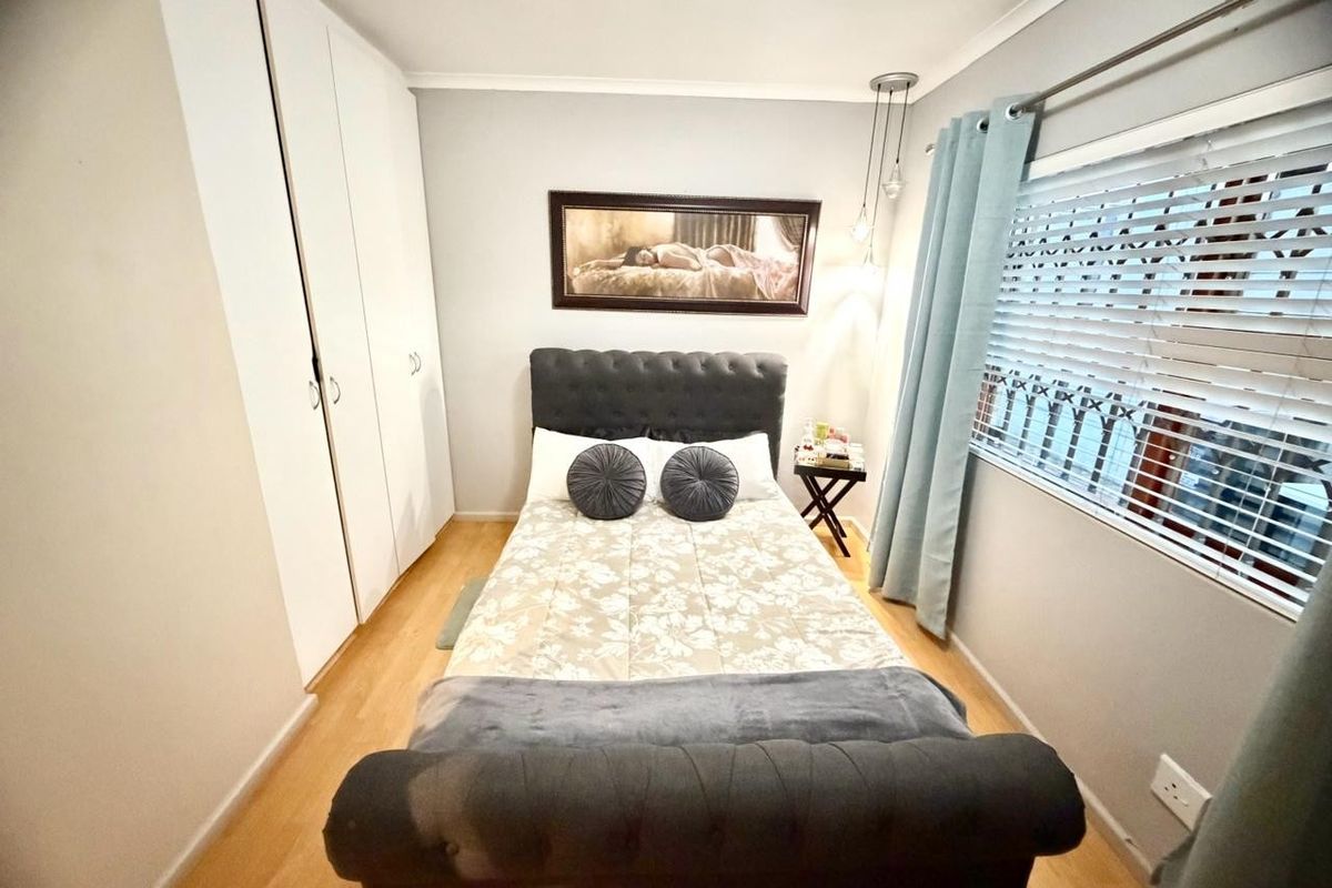 Stunning 3-Bedroom House For Sale In Zonnendal Kraaifonbtein - Photo 5