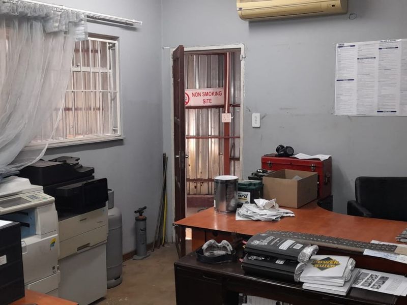 Commercial Property For Sale in Witbank Ext 20, Witbank - Photo 1
