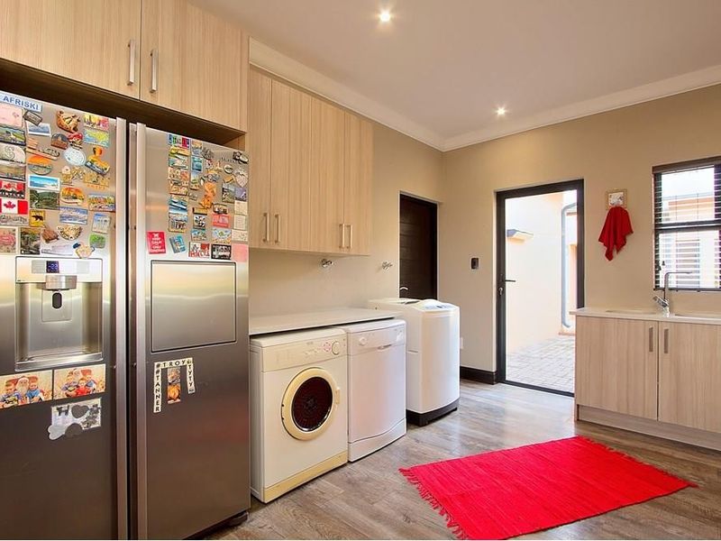 House For Sale in Dunblane Lifestyle and Equestrian Estate, Kempton Park - Photo 9