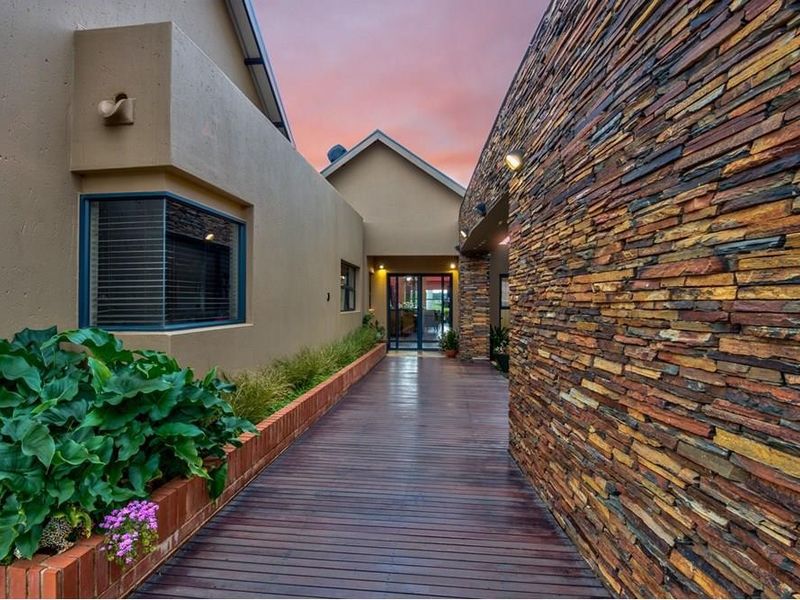 House For Sale in Dunblane Lifestyle and Equestrian Estate, Kempton Park - Photo 3