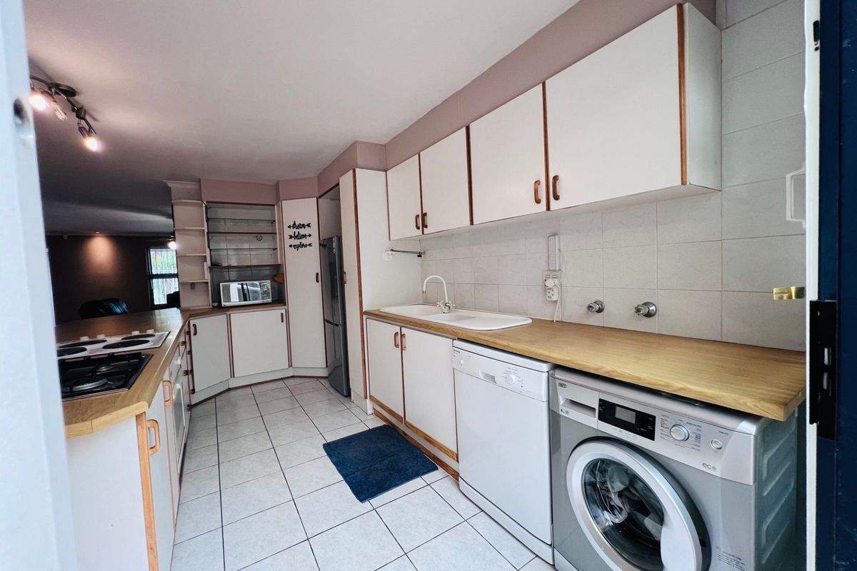 House To Rent in Parow Central, Parow - Photo 5