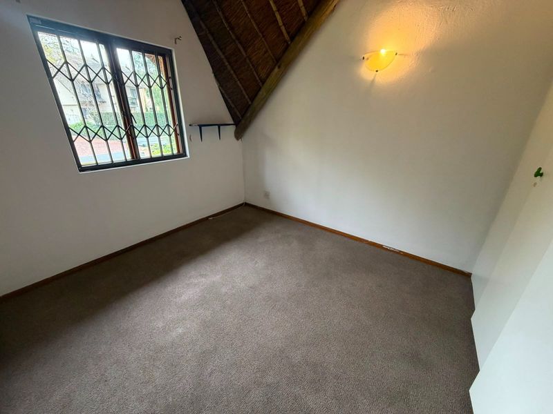 Two Bed Loft Apartment with Great Potential - Photo 7