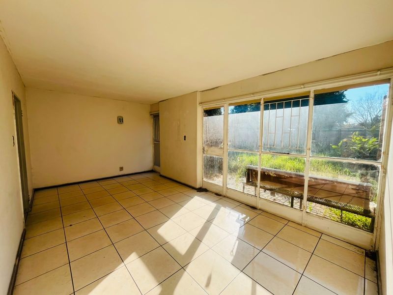 2 Bedroom Townhouse For Sale in Sasolburg Central, Sasolburg - Photo 3