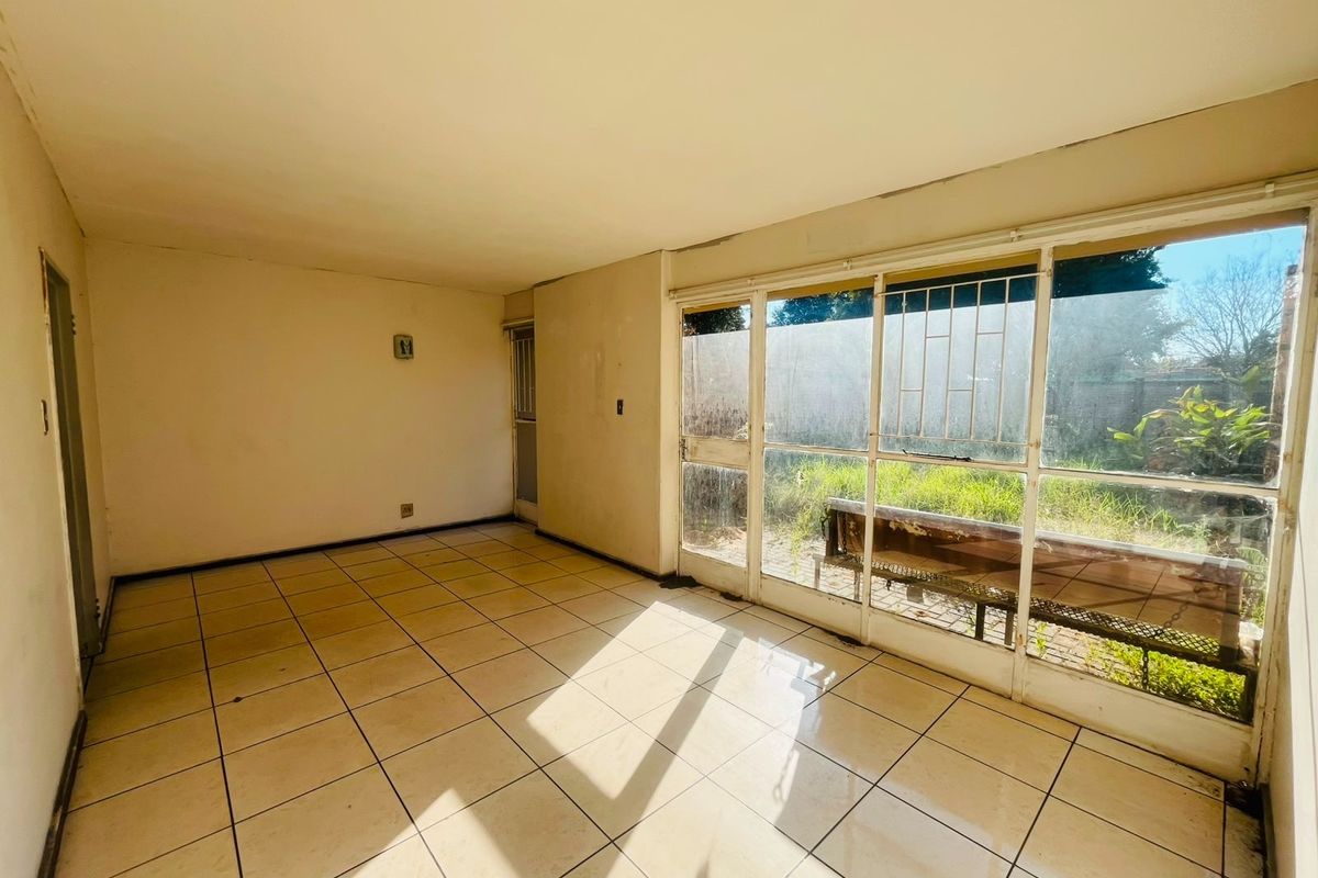 2 Bedroom Townhouse For Sale in Sasolburg Central, Sasolburg - Photo 3