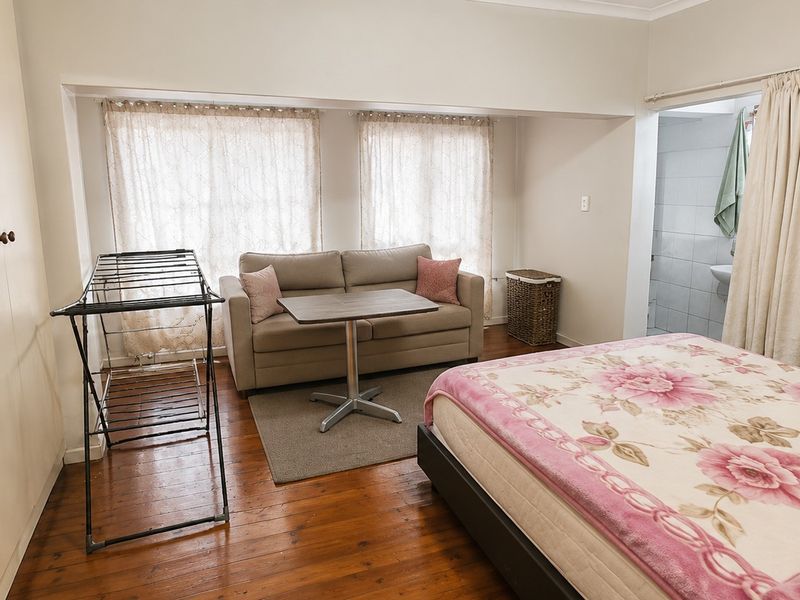 Home for sale with 2 flatlets - Photo 7