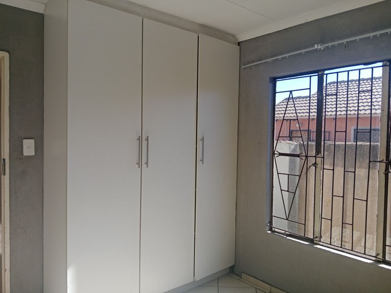 Affordable 2 Bedroom House To Rent in Soshanguve VV, Soshanguve - Photo 10
