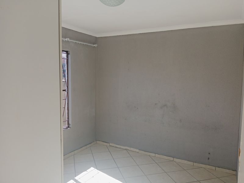 Affordable 2 Bedroom House To Rent in Soshanguve VV, Soshanguve - Photo 9