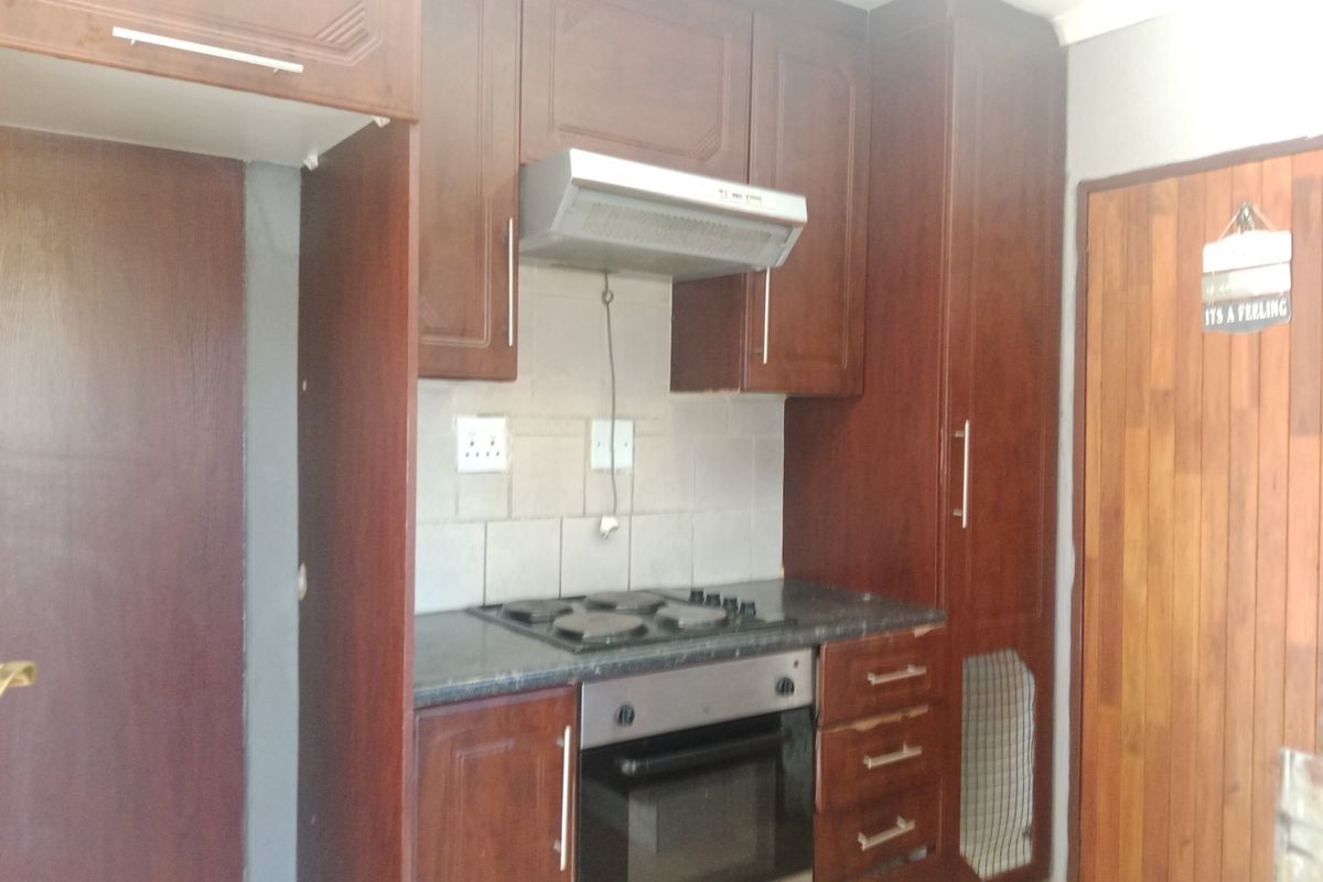 Affordable 2 Bedroom House To Rent in Soshanguve VV, Soshanguve - Photo 3