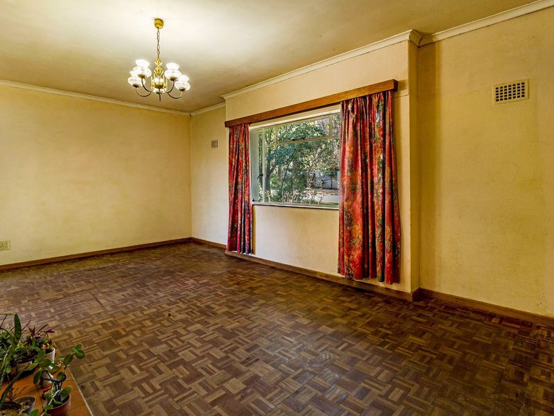 Prime 1,165m2 Corner Property in Established Karindal - Photo 7