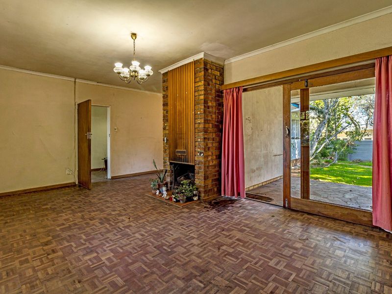 Prime 1,165m2 Corner Property in Established Karindal - Photo 9