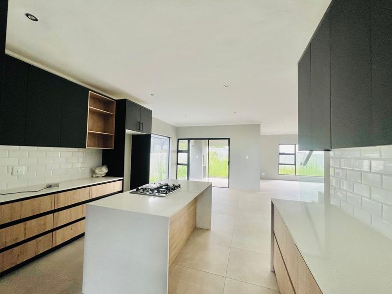 House for sale in Roodepark Eco Estate, Pretoria - Photo 3