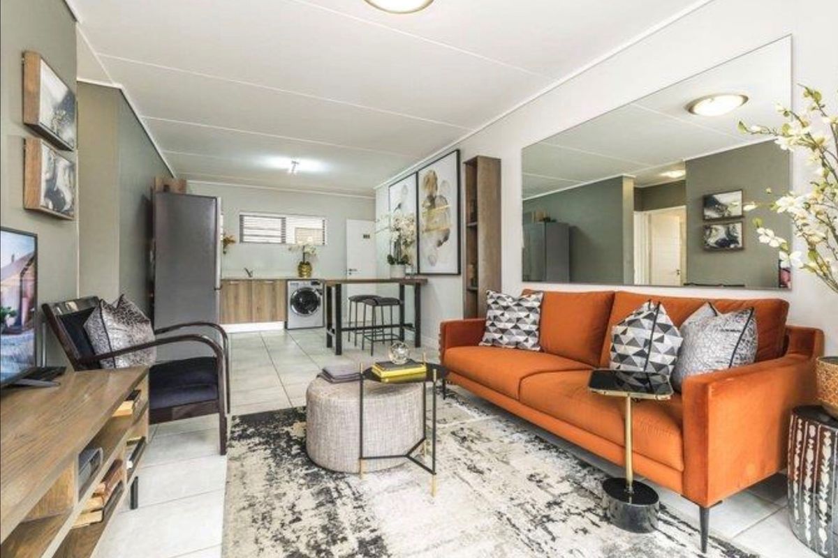 Ground floor Apartment To Rent in Linbro Park, Sandton - Photo 3