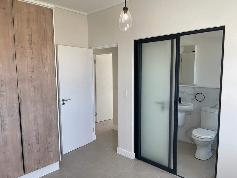 Luxury Apartment in Lifestyle Estate For Sale in Atlantic Hills, Milnerton - Photo 9