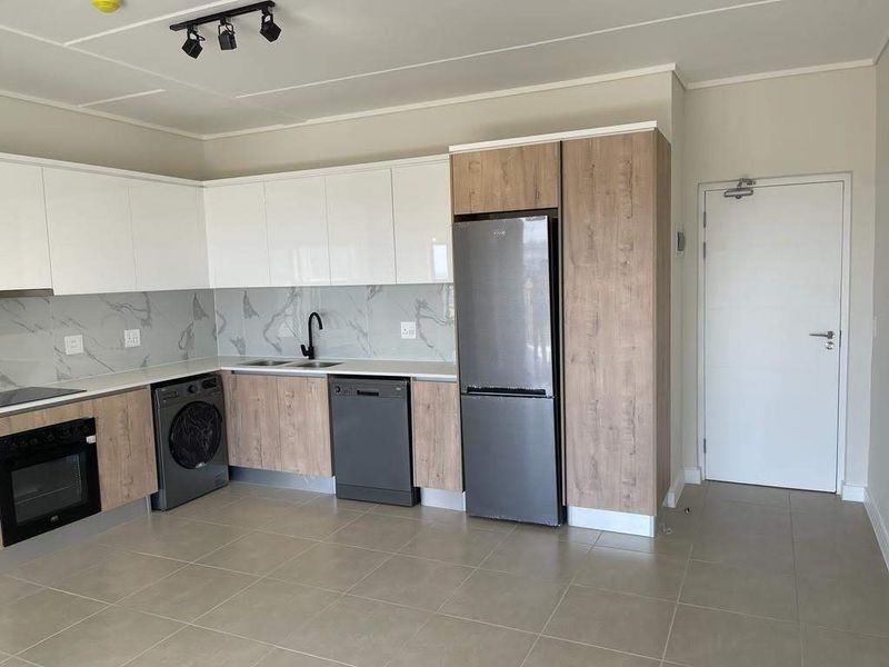 Luxury Apartment in Lifestyle Estate For Sale in Atlantic Hills, Milnerton - Photo 3