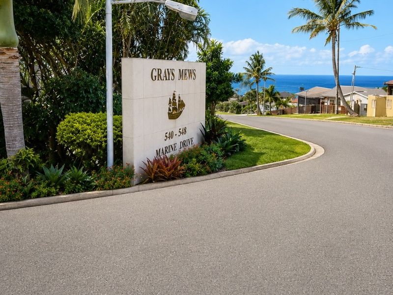 Stylish Duplex Living in a Prime Marine Drive Location - Photo 1