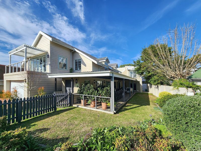 Rent till November 2026, a beautiful furnished spacious 5 bedroom house on Leisure Island. - Photo 1