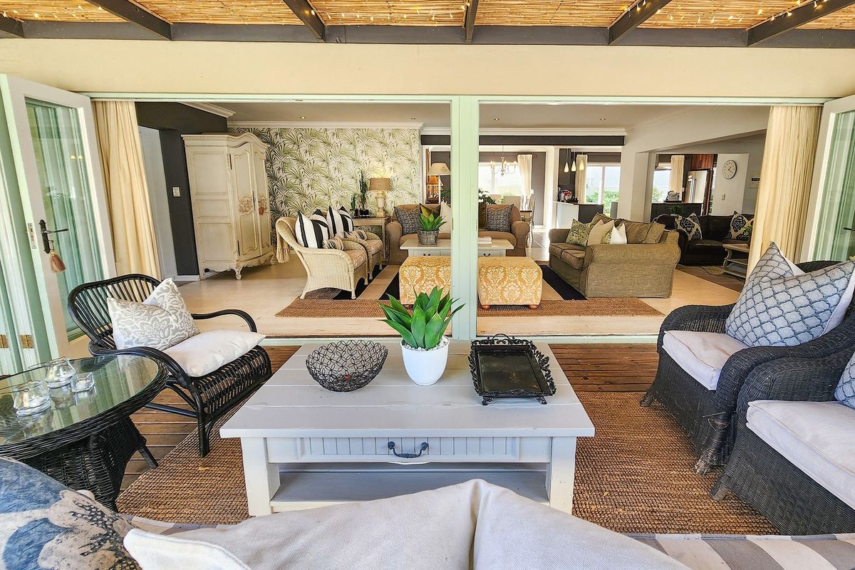 Rent till November 2026, a beautiful furnished spacious 5 bedroom house on Leisure Island. - Photo 4