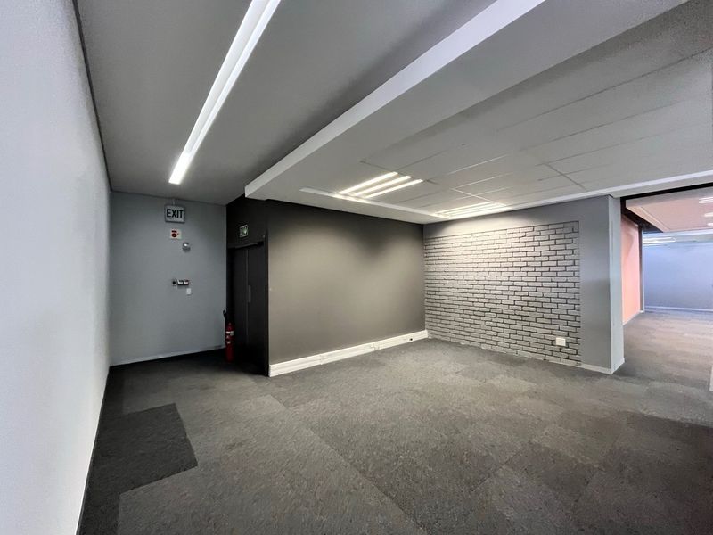 1000m2 Office Space TO LET | Northgate Park - Photo 10