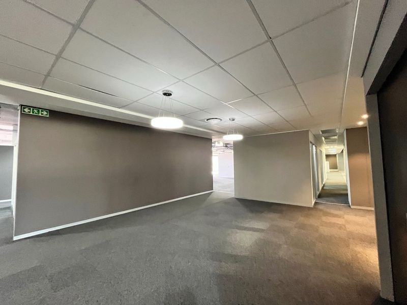 1000m2 Office Space TO LET | Northgate Park - Photo 4