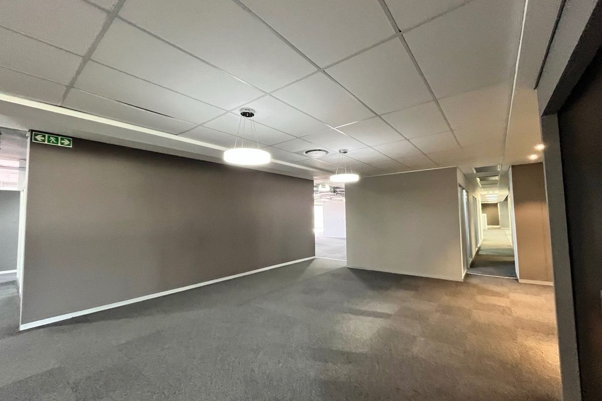 1000m2 Office Space TO LET | Northgate Park - Photo 4