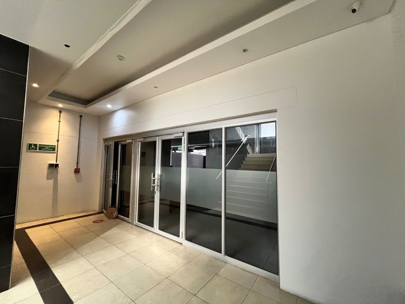 1000m2 Office Space TO LET | Northgate Park - Photo 2