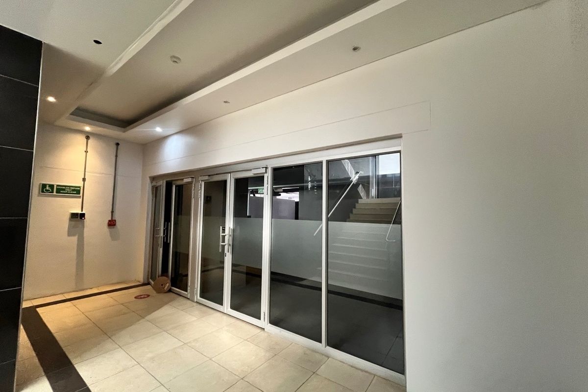 1000m2 Office Space TO LET | Northgate Park - Photo 2
