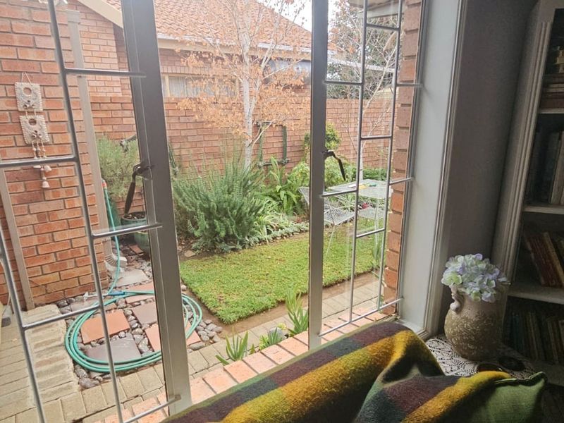 Townhouse For Sale in Boshof - Photo 4
