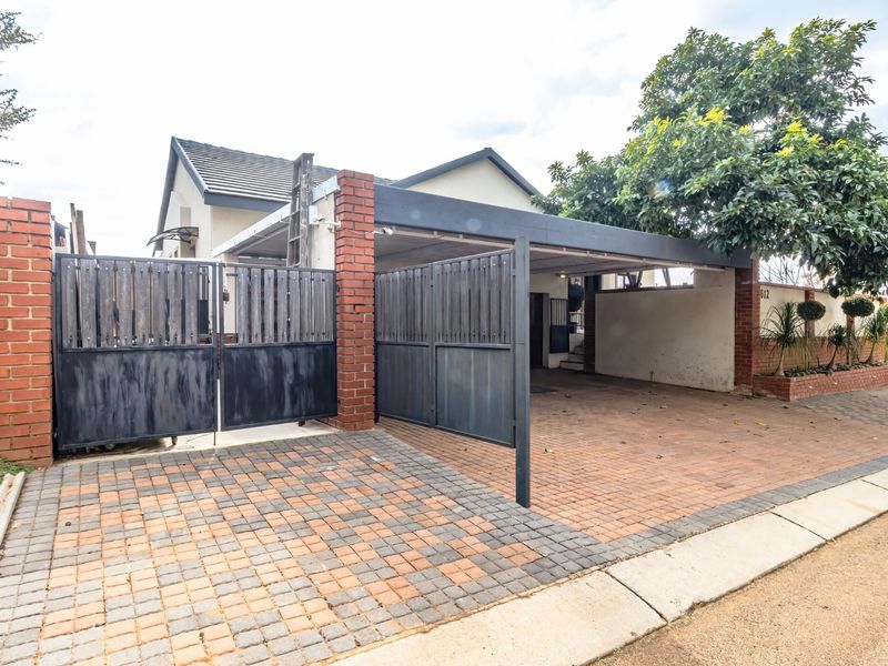 House For Sale in Eldo View, Eldoraigne, Centurion - Photo 3