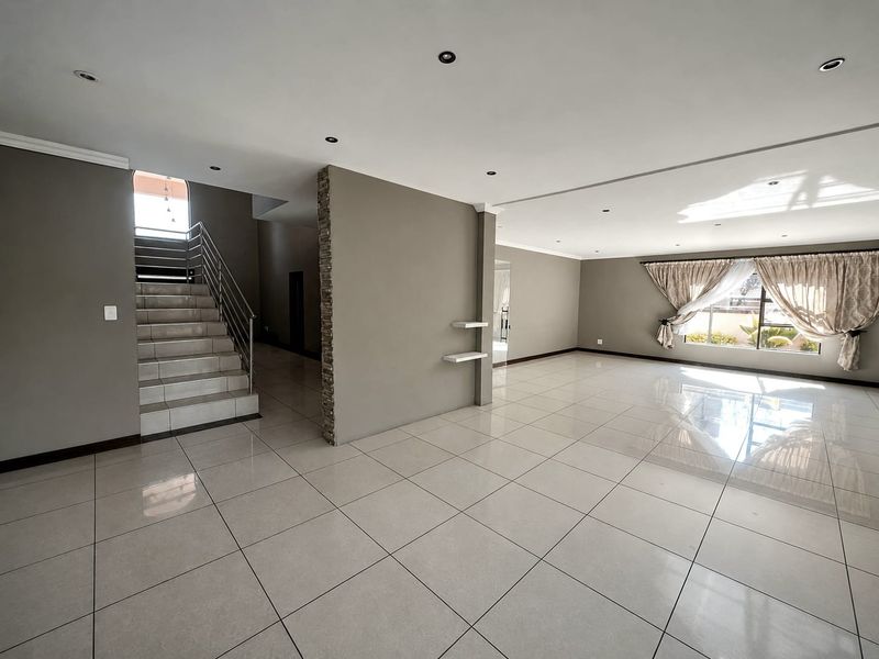 3 Bedroom, House to Rent in Heuwelsig Estate, Centurion - Photo 7