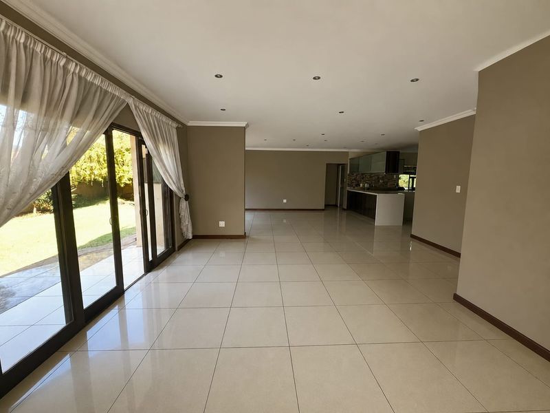 3 Bedroom, House to Rent in Heuwelsig Estate, Centurion - Photo 2