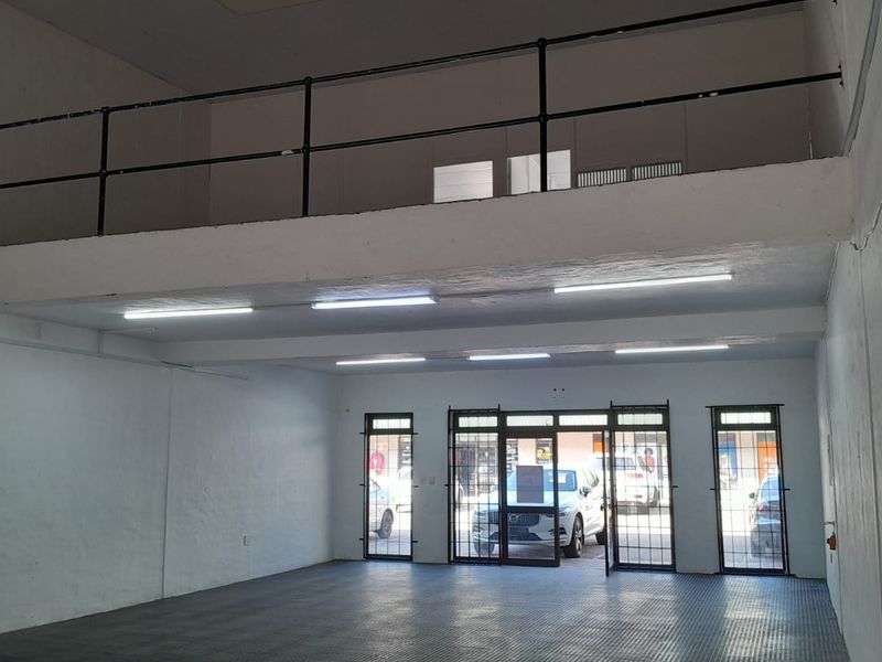 Retail Showroom To Let in Ballito Business Park - Photo 1