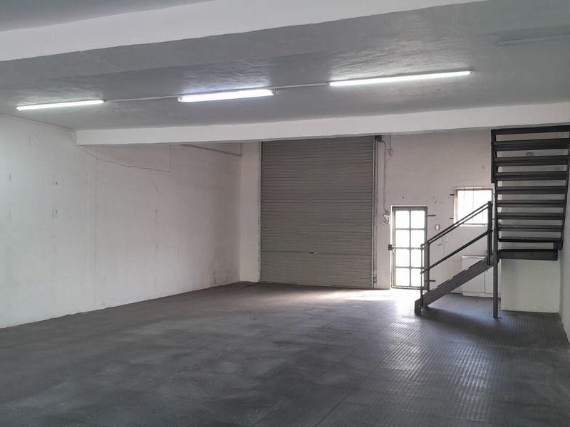 Retail Showroom To Let in Ballito Business Park - Photo 3