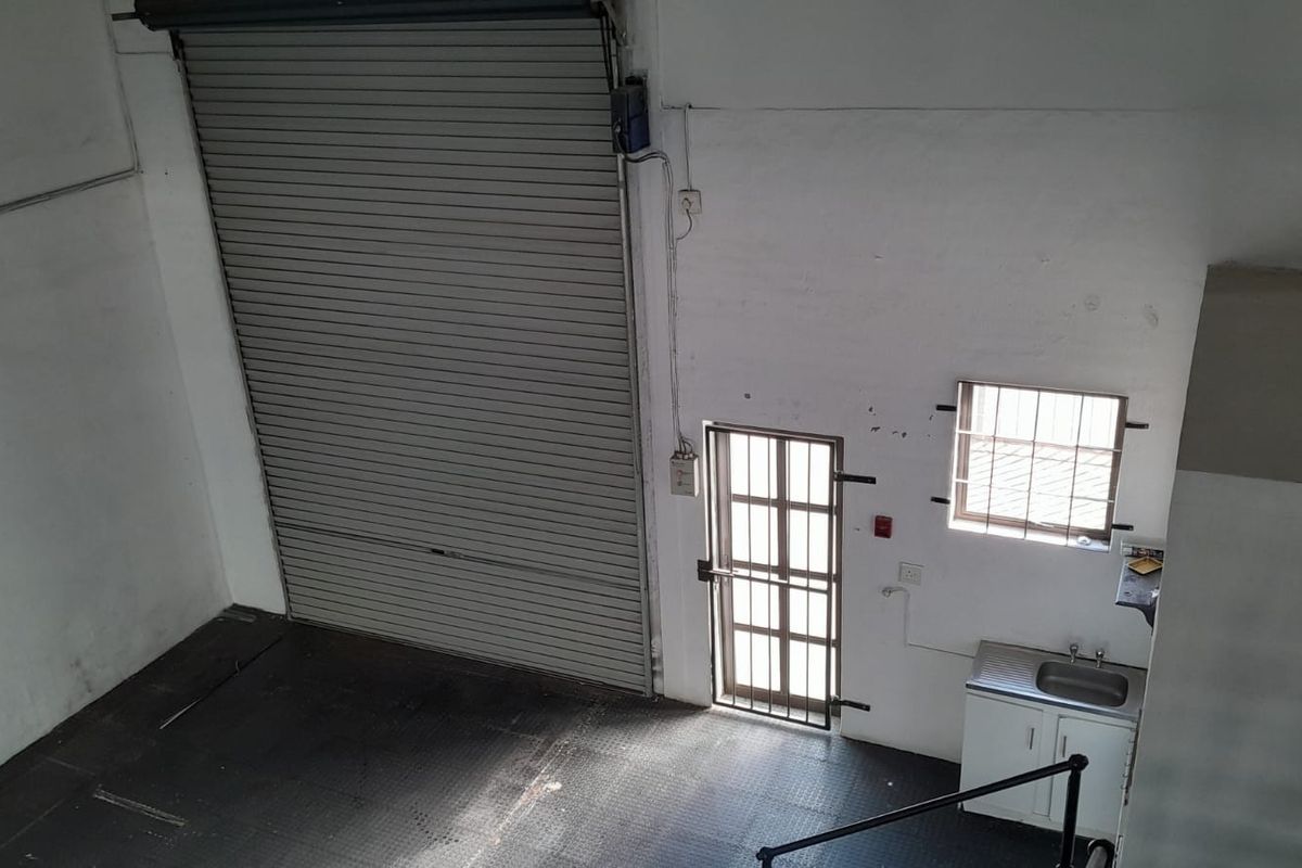 Retail Showroom To Let in Ballito Business Park - Photo 5