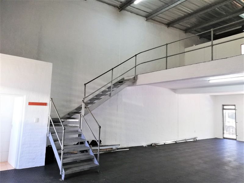 Retail Showroom To Let in Ballito Business Park - Photo 4