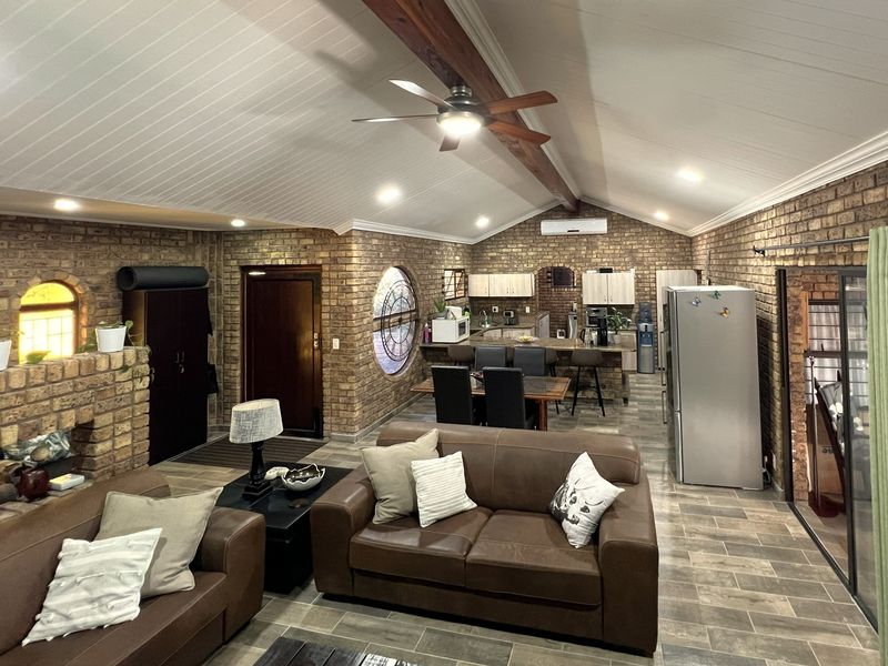 Thoughtfully Renovated Family Home Nestled in a Lush Indigenous Lowveld Garden - Photo 8